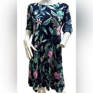 Women’s Old Navy Rayon/Viscose 3/4 Length Sleeves Flowing Flowered Midi-Dress
